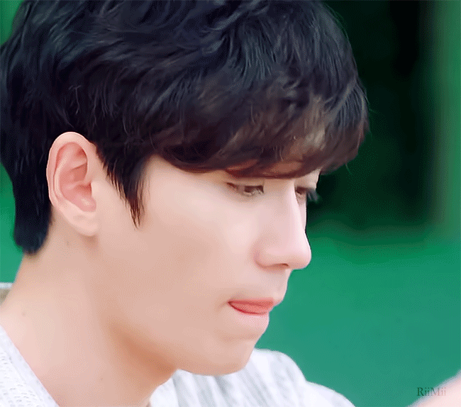 a734aa7c5e9cc876fb0777afb379c96f.gif